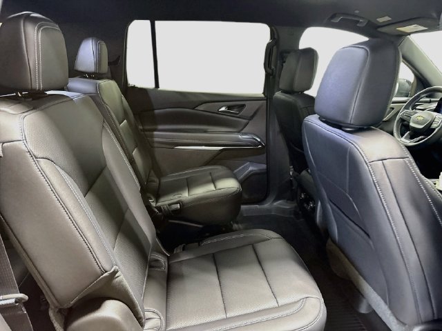 New 2027 Chevrolet Traverse LT w/ LPO, Floor Liner Package FWD image 25
