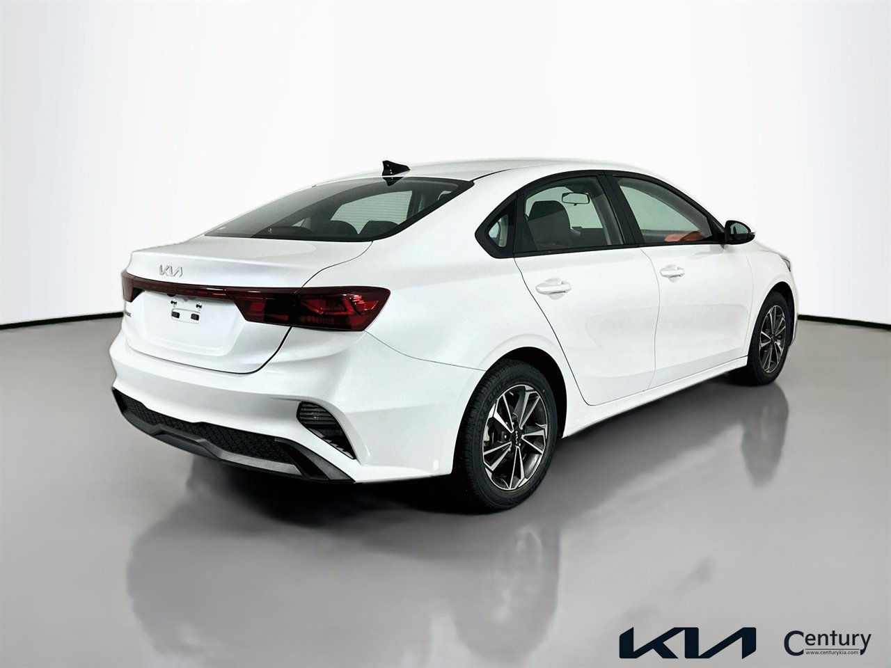 Certified 2023 Kia Forte LXS w/ LXS Technology Package FWD image 5