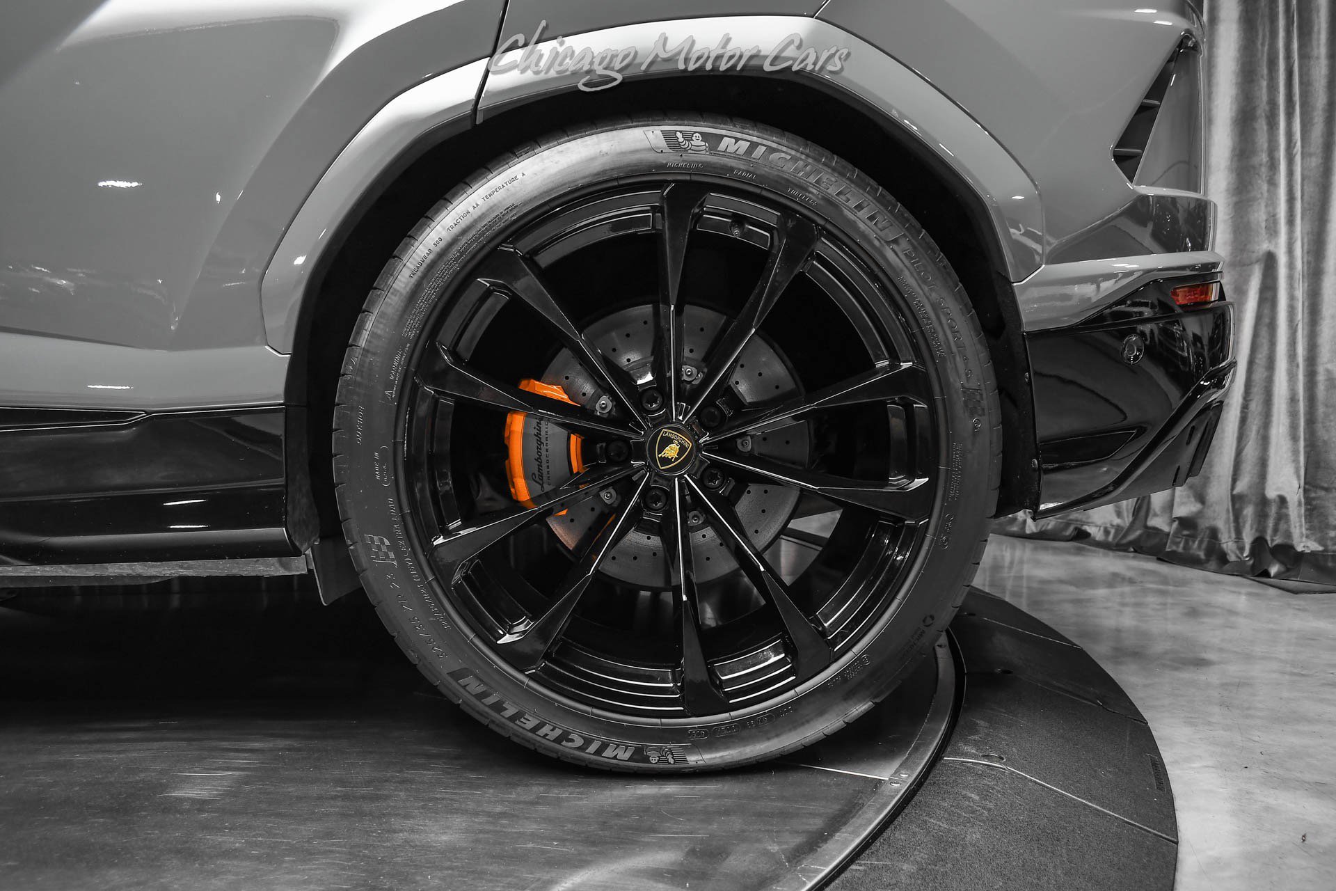 Used 2021 Lamborghini Urus AWD/4WD image 53