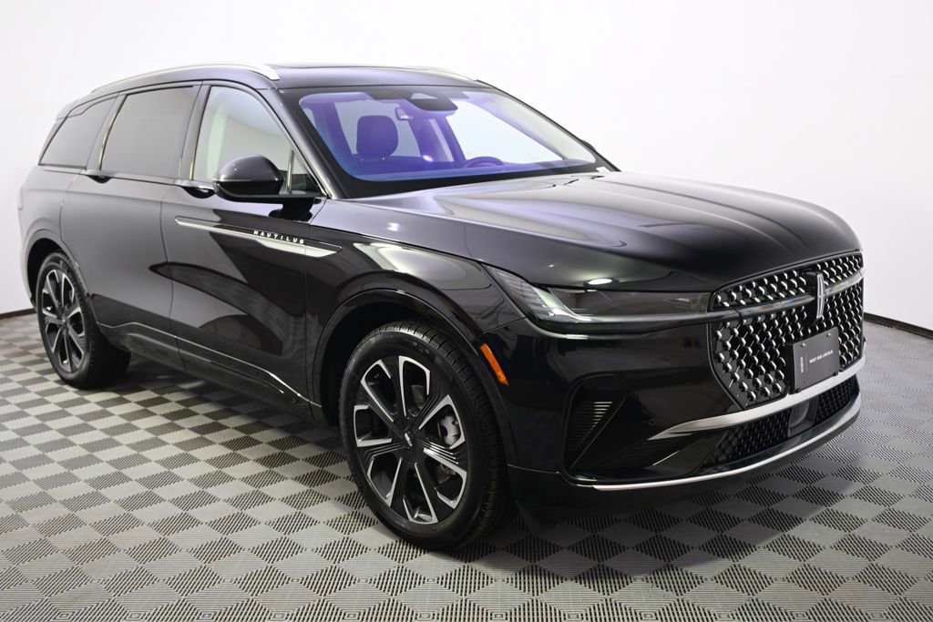 New 2026 Lincoln Nautilus Reserve image 8