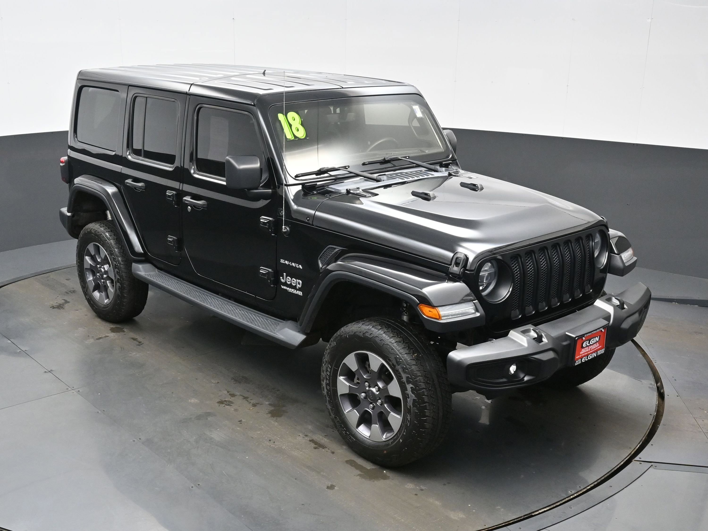 Used 2018 Jeep Wrangler Unlimited Sahara w/ Dual Top Group image 37