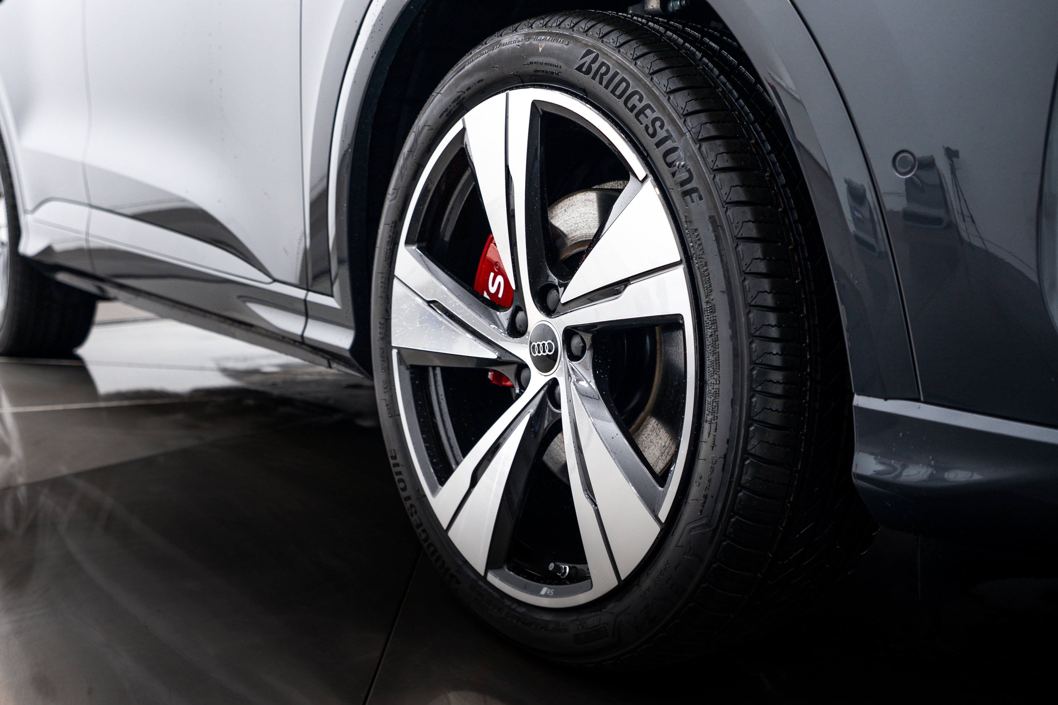 New 2025 Audi SQ5 Premium Plus image 22