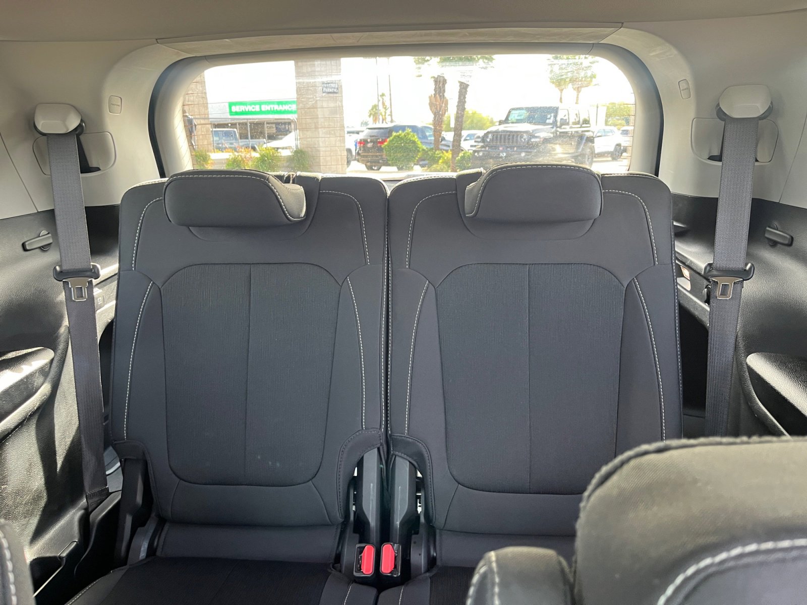 Certified 2023 Jeep Grand Cherokee L Laredo image 17