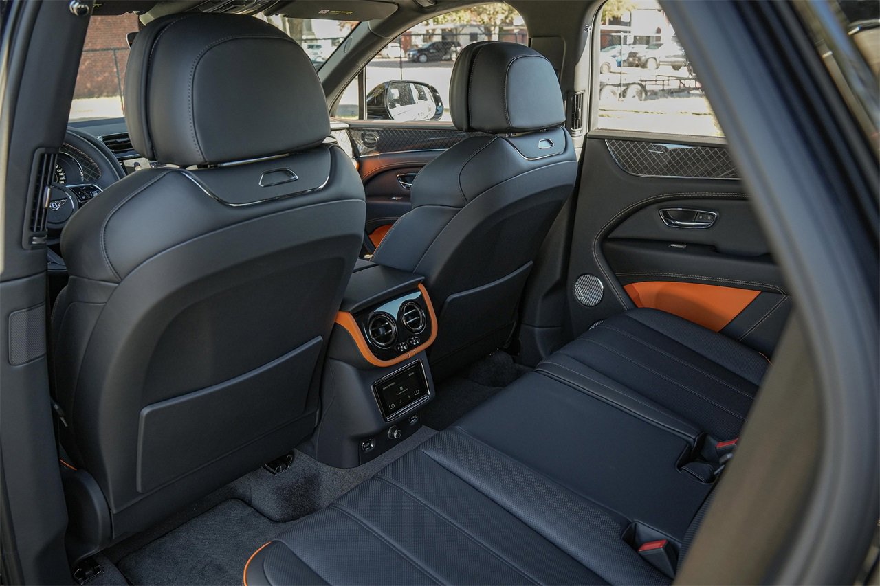 New 2025 Bentley Bentayga image 34