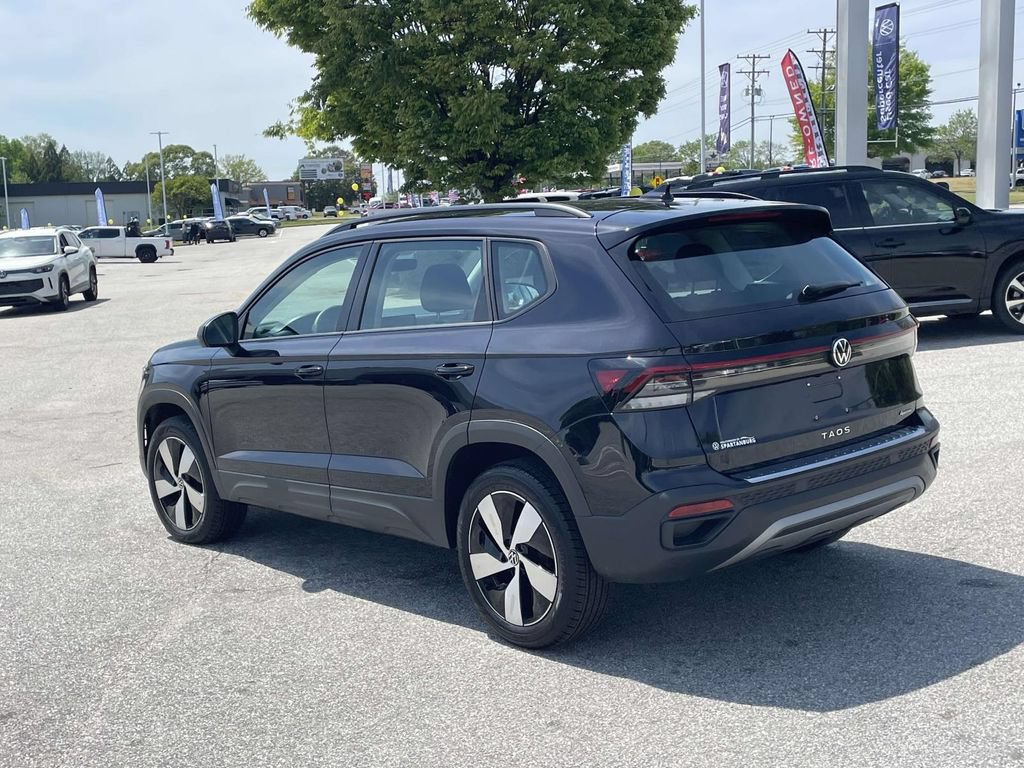 Used 2025 Volkswagen Taos S AWD/4WD image 4