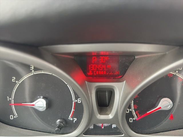 Used 2013 Ford Fiesta SE image 32