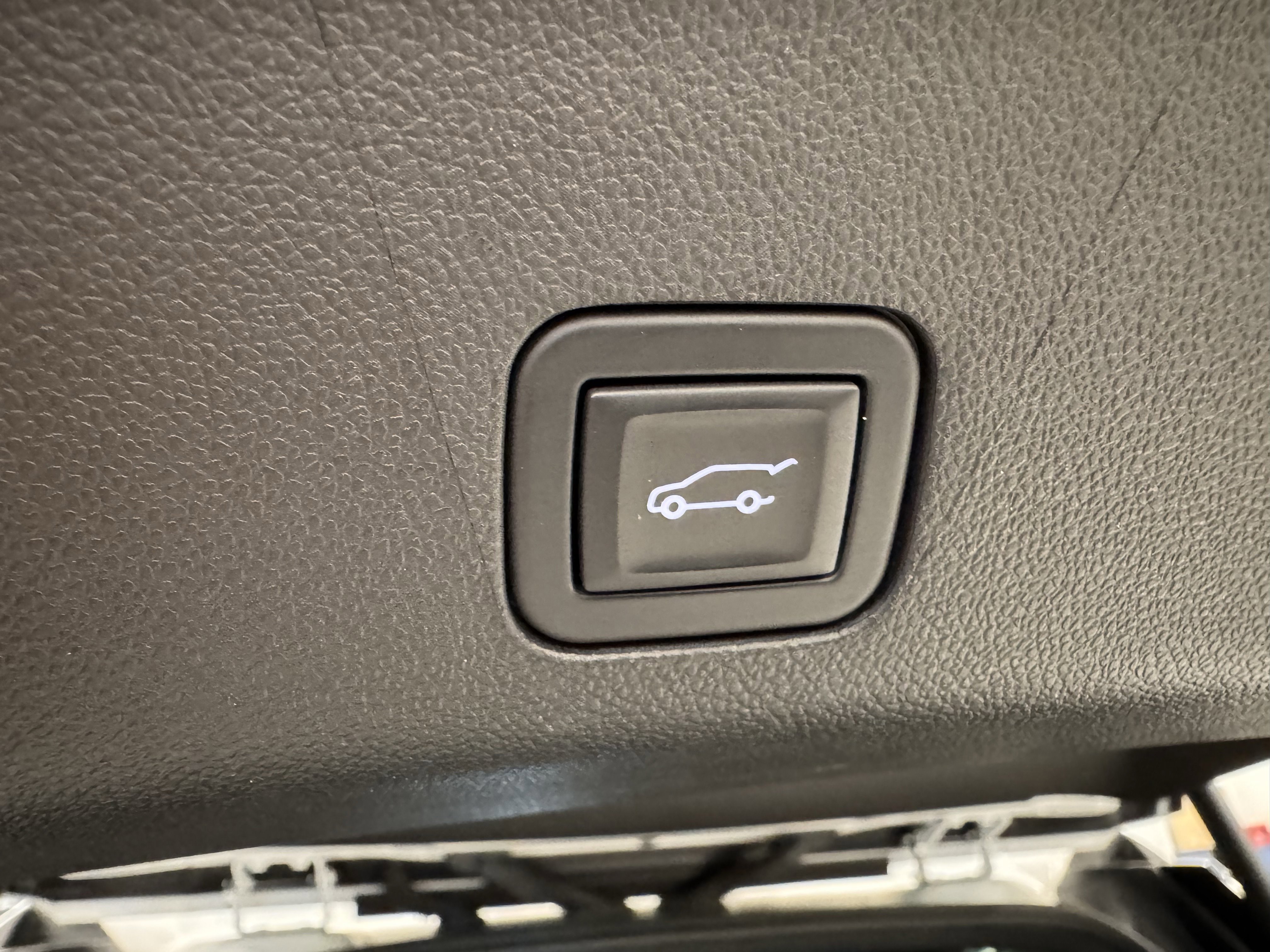 Used 2023 Chevrolet Tahoe Premier RWD image 24