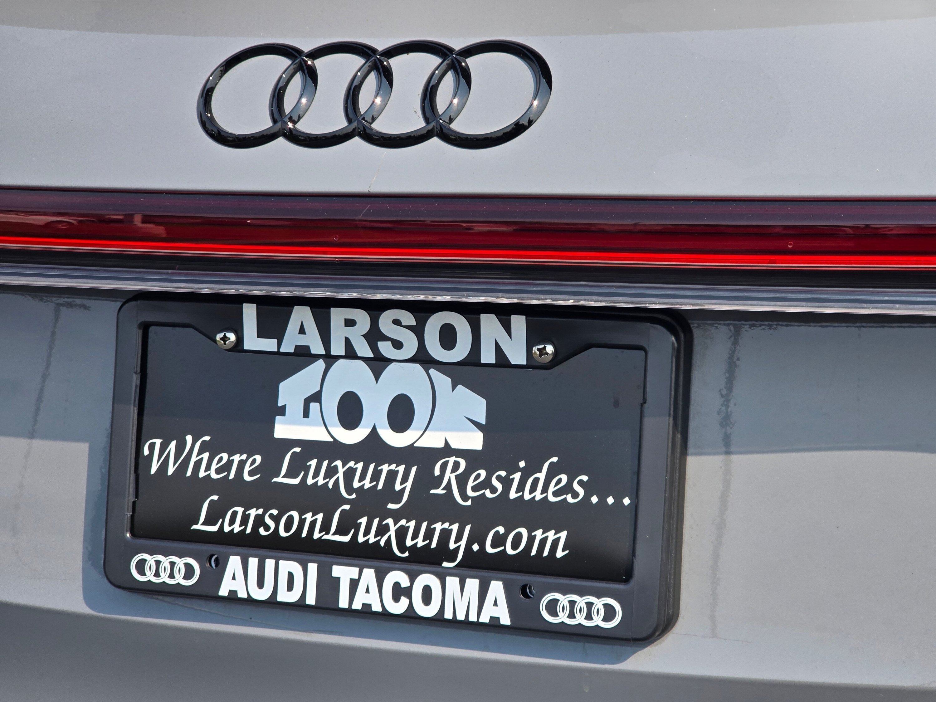 Used 2023 Audi Q4 e-tron Premium Plus w/ Premium Plus AWD/4WD image 33