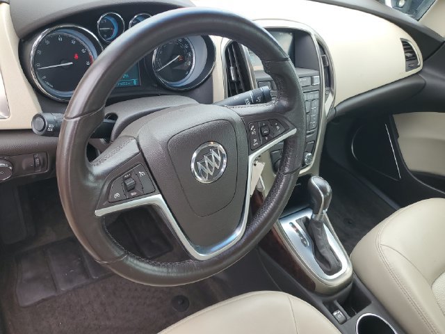 Used 2014 Buick Verano FWD image 11