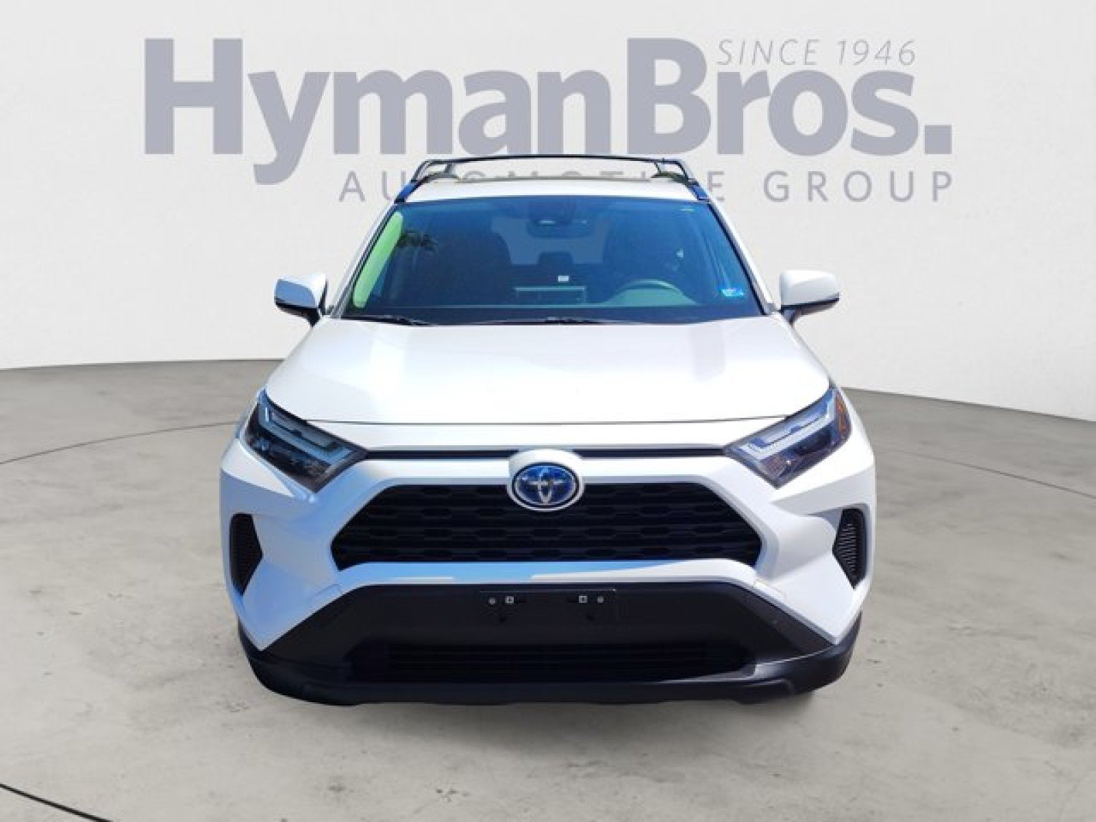 Used 2022 Toyota RAV4 XLE w/ Convenience Package AWD/4WD image 8