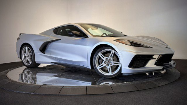 Used 2023 Chevrolet Corvette Stingray Premium Cpe w/ Z51 Performance Package image 16