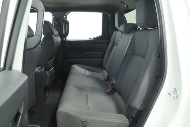 Used 2025 Toyota Tacoma SR5 AWD/4WD image 31