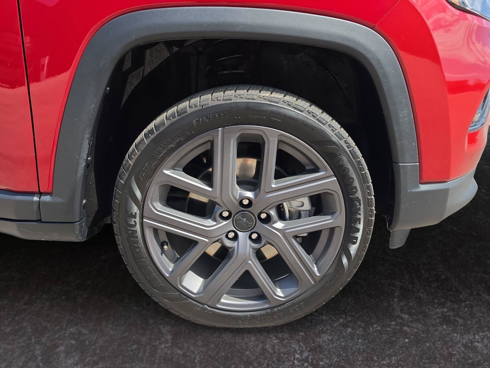 Used 2026 Jeep Compass Limited AWD/4WD image 29