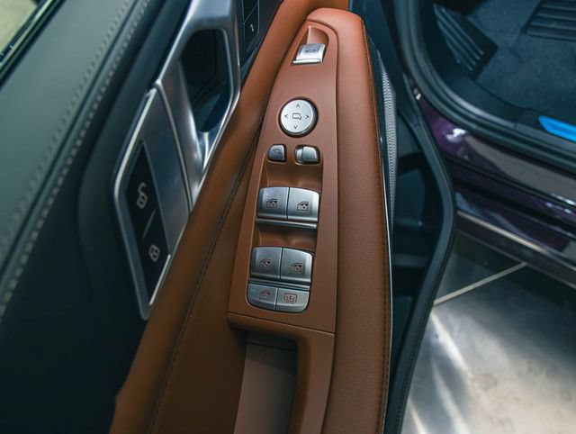 New 2026 BMW ALPINA XB7 AWD/4WD image 14