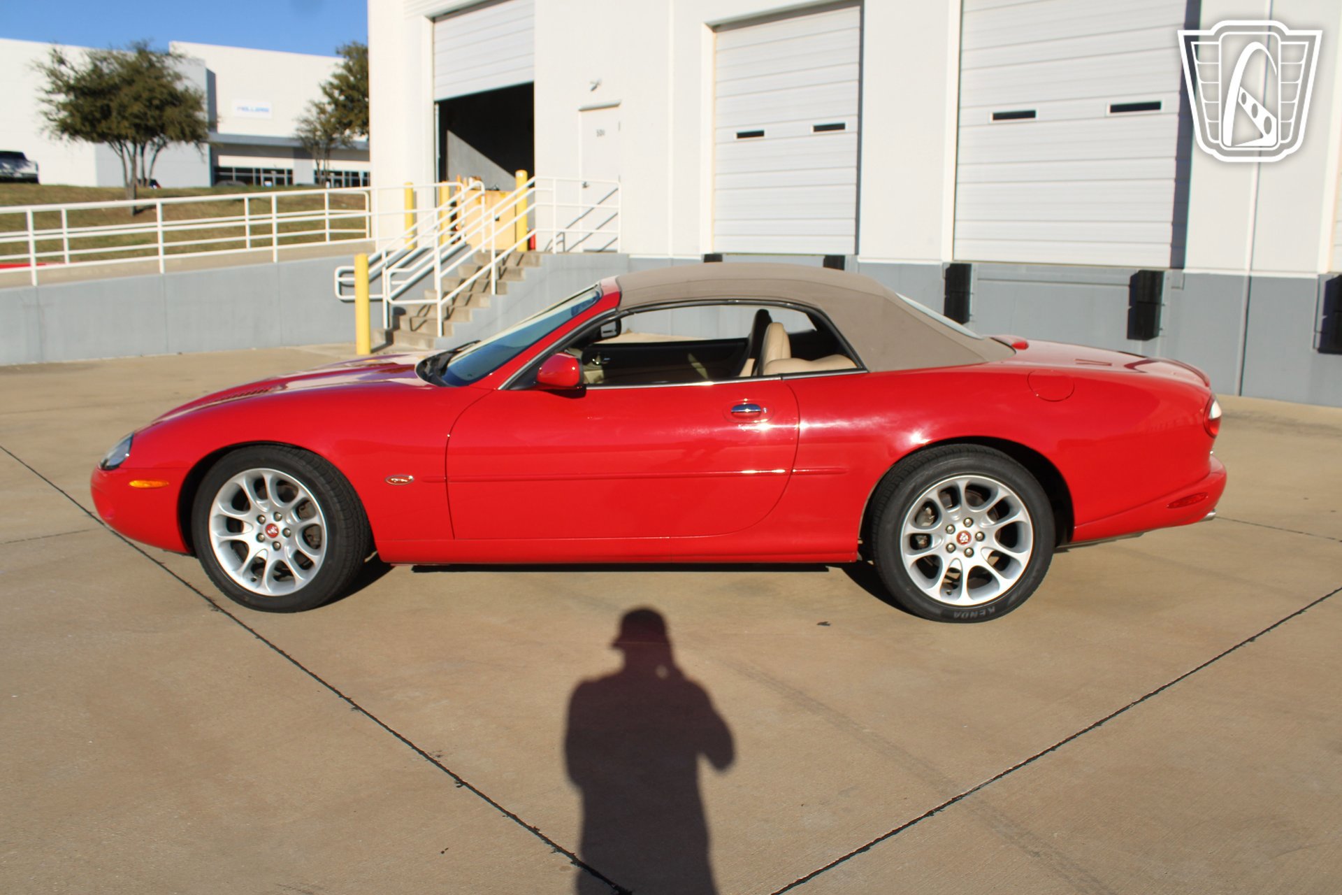 Used 2000 Jaguar XK8 Convertible image 6
