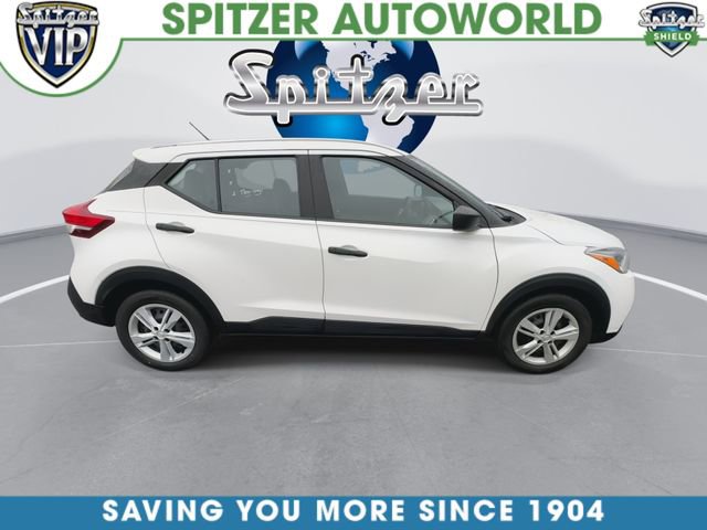 Used 2020 Nissan Kicks S image 10