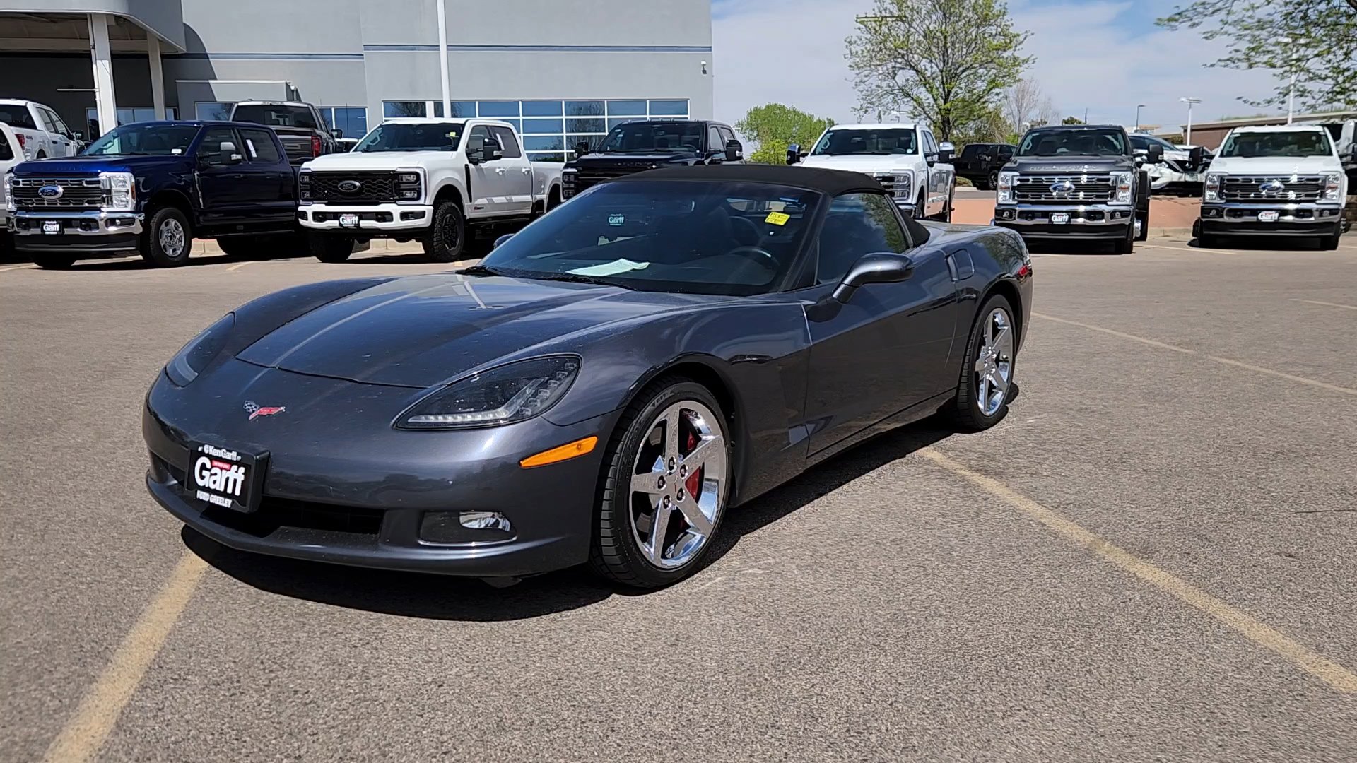 Used 2013 Chevrolet Corvette Convertible RWD image 2
