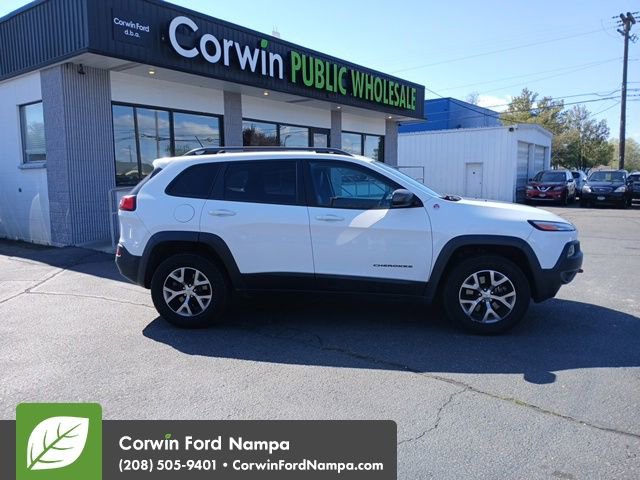 Used 2015 Jeep Cherokee Trailhawk AWD/4WD image 1