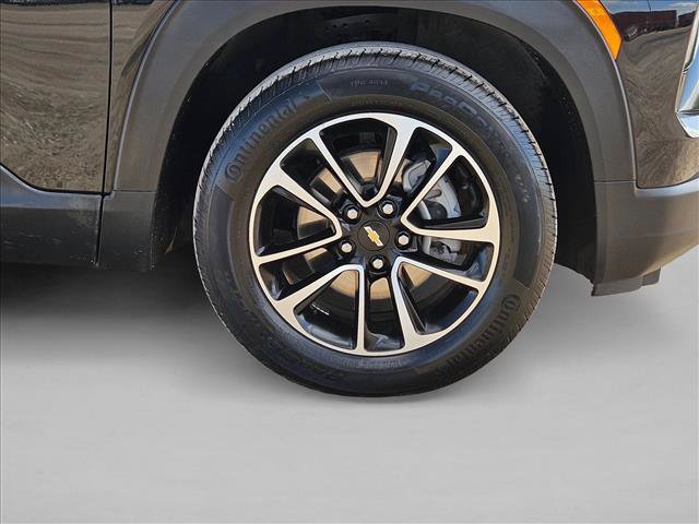 Used 2025 Chevrolet TrailBlazer LT FWD image 21