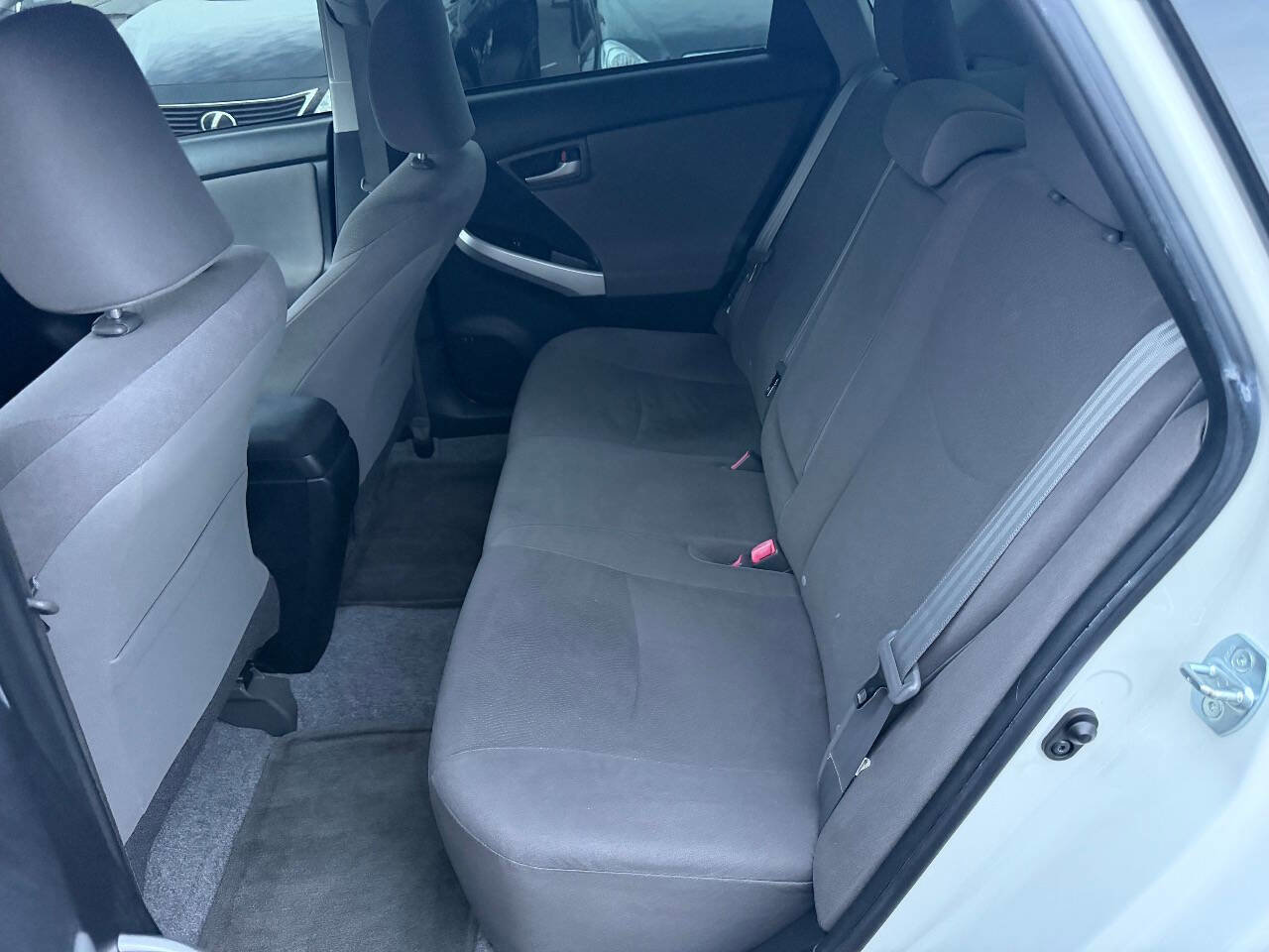 Used 2014 Toyota Prius Three image 12