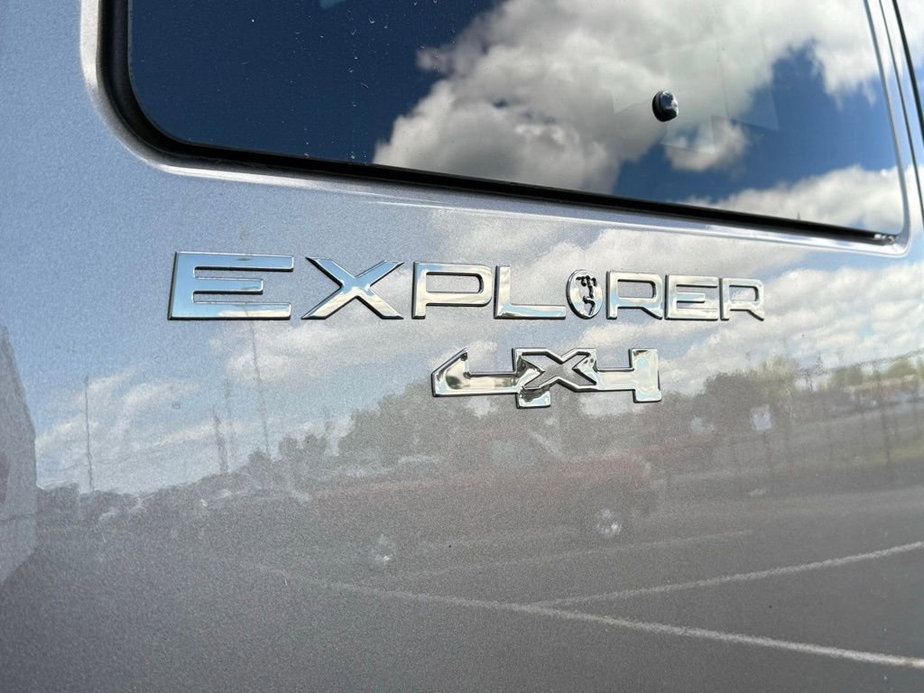 New 2025 GMC Savana 2500 w/ Driver Convenience Package image 9