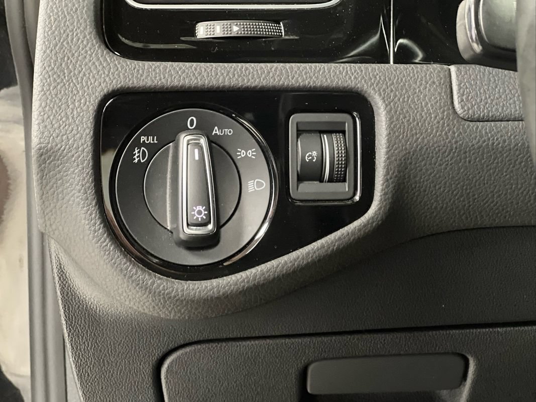 Used 2019 Volkswagen GTI Rabbit Edition FWD image 17