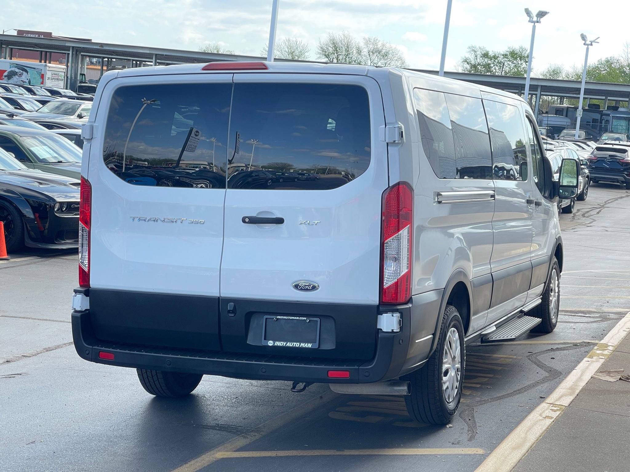 Used 2022 Ford Transit 350 XLT image 3