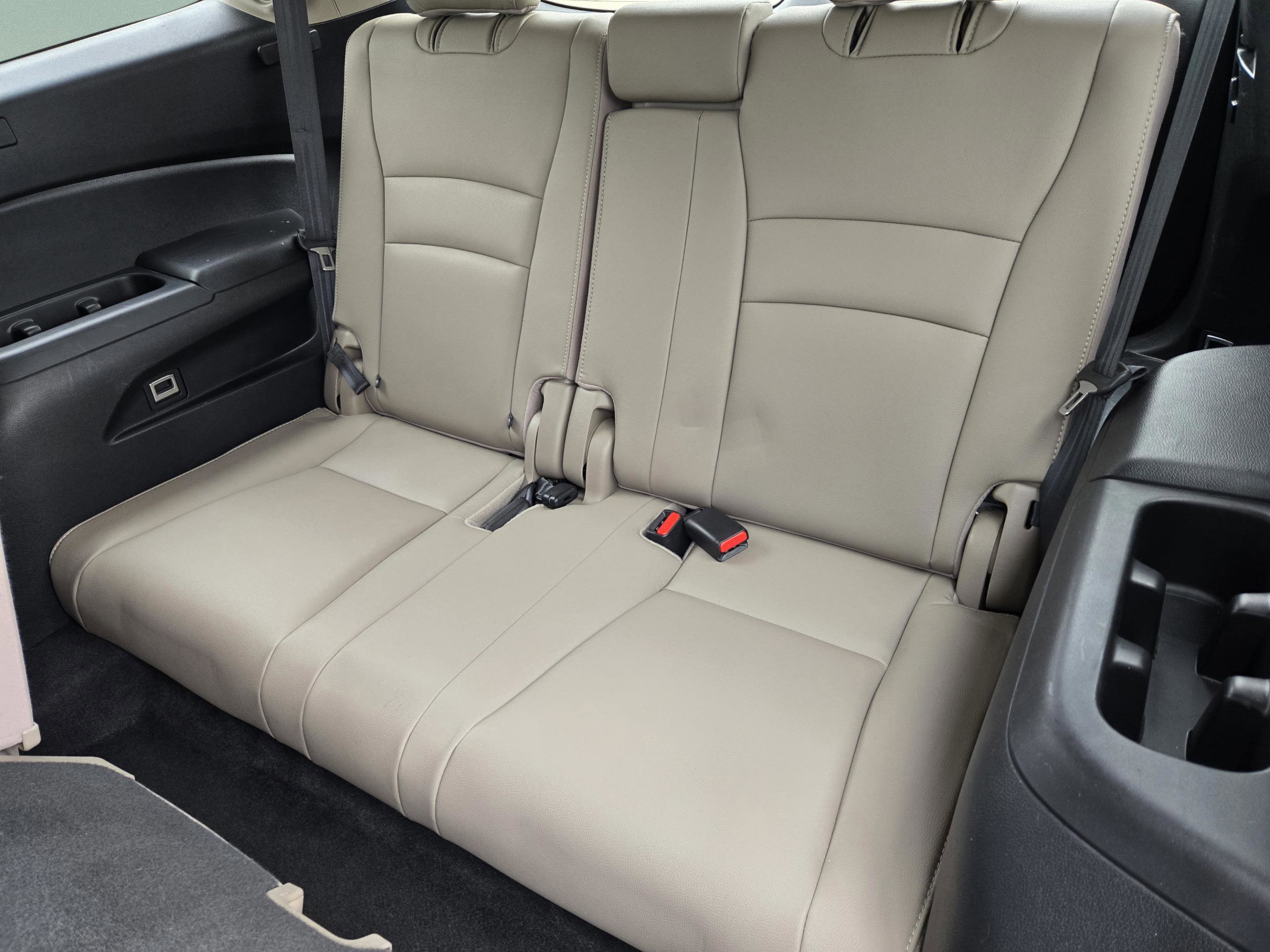 Used 2017 Honda Pilot Touring image 30