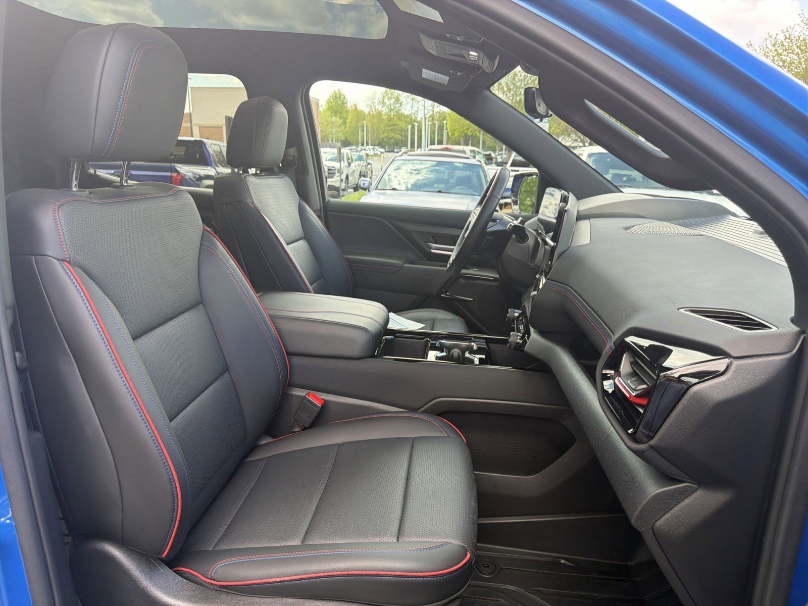 Used 2025 Chevrolet Silverado EV RST image 35