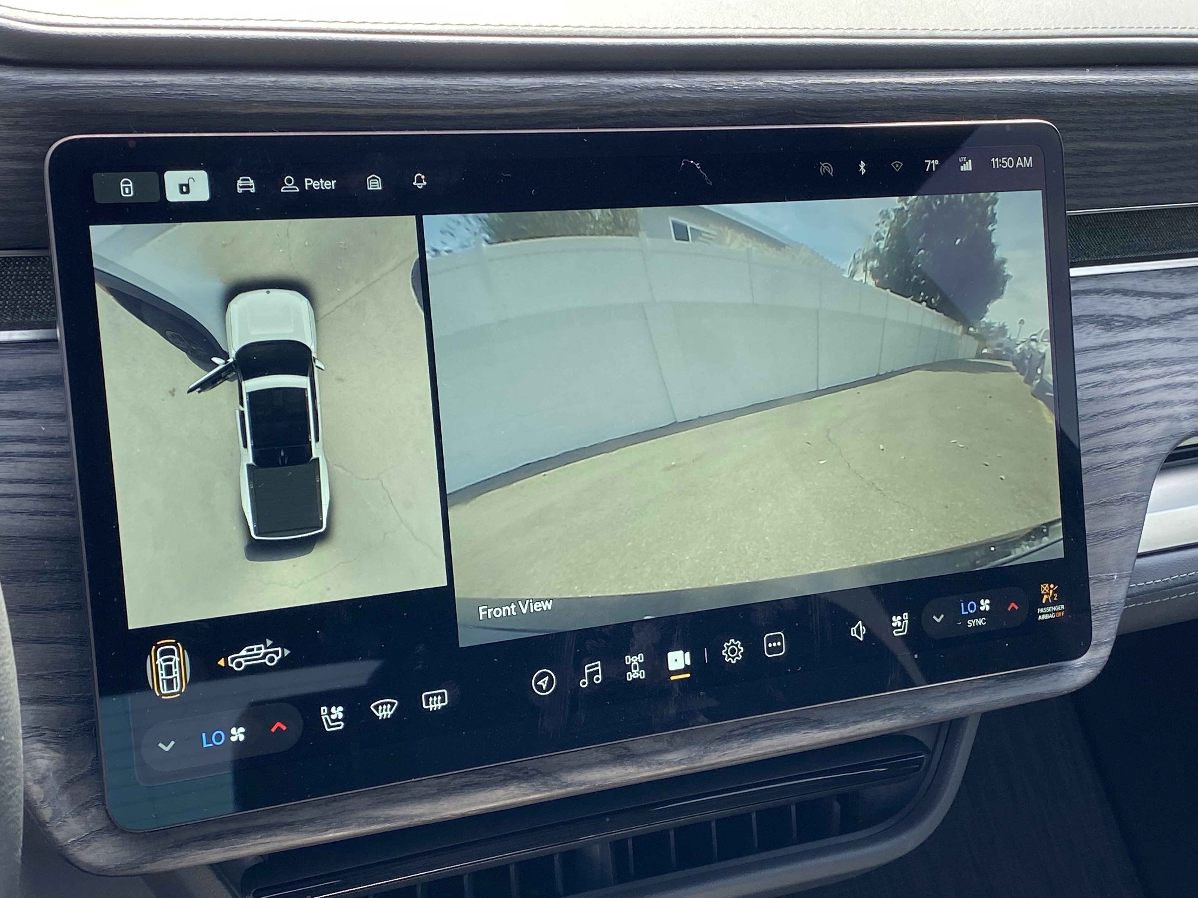 Used 2023 Rivian R1T Adventure image 6