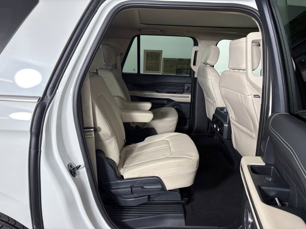 Certified 2024 Ford Expedition Max Platinum image 39