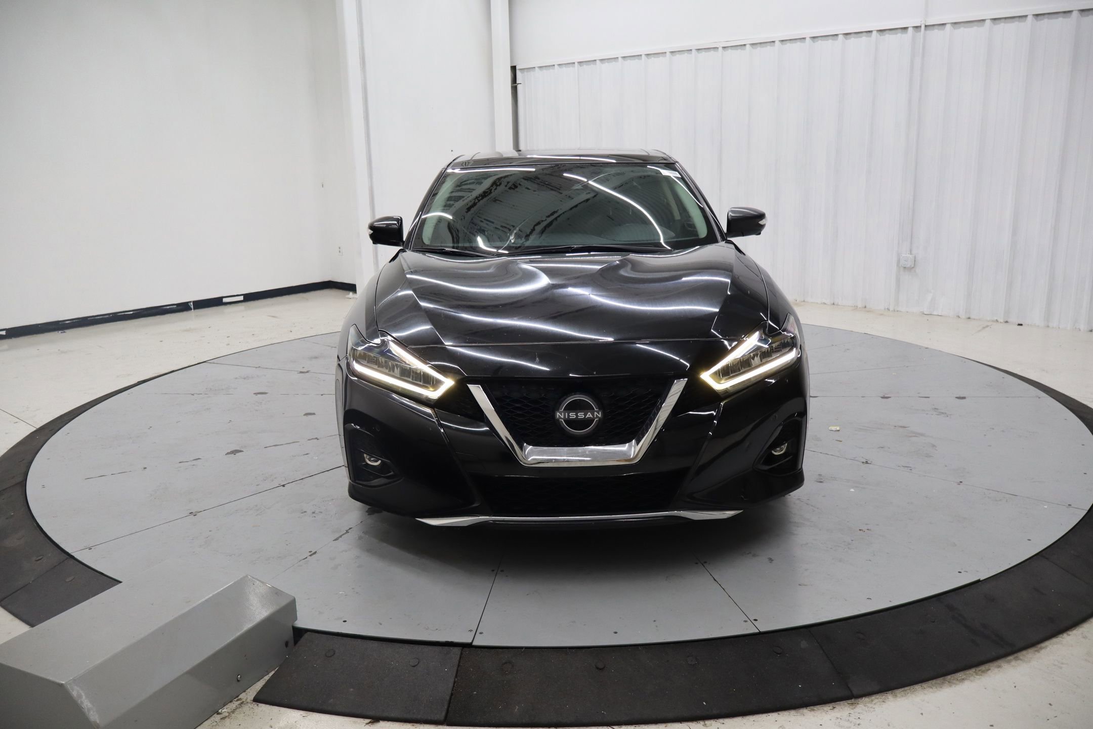 Used 2023 Nissan Maxima Platinum w/ Sport Mat Group image 11