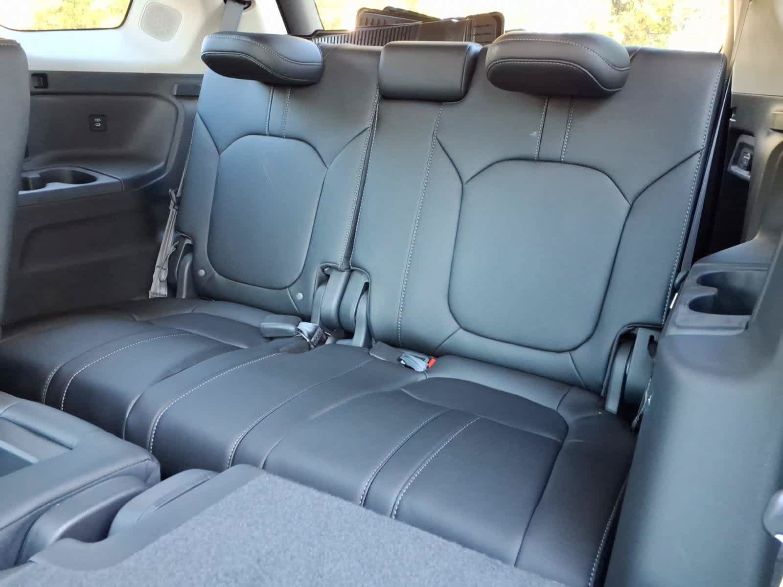 New 2026 Honda Pilot Touring image 10