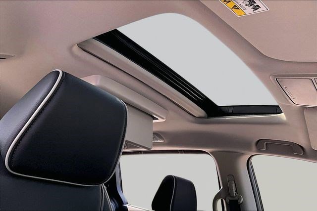 Certified 2025 Honda Odyssey Touring image 25