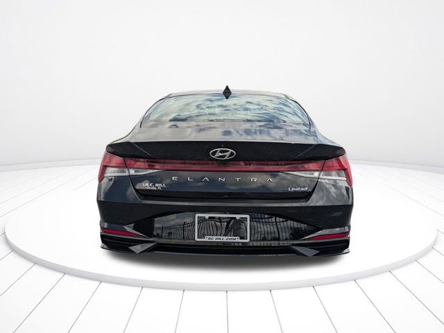 Used 2021 Hyundai Elantra Limited image 4
