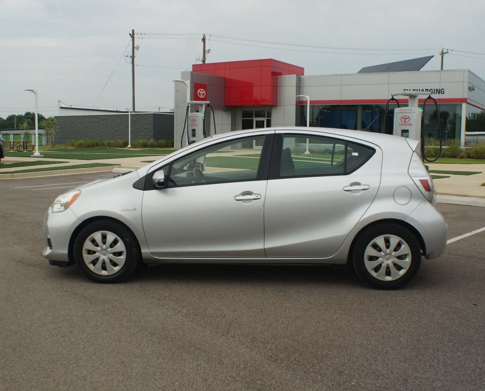 Used 2012 Toyota Prius C Three FWD image 8