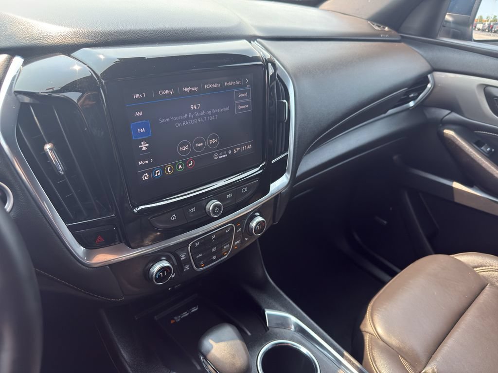 Certified 2023 Chevrolet Traverse LT w/ LT Premium Package AWD/4WD image 22
