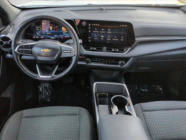 Used 2025 Chevrolet Equinox LT AWD/4WD image 24