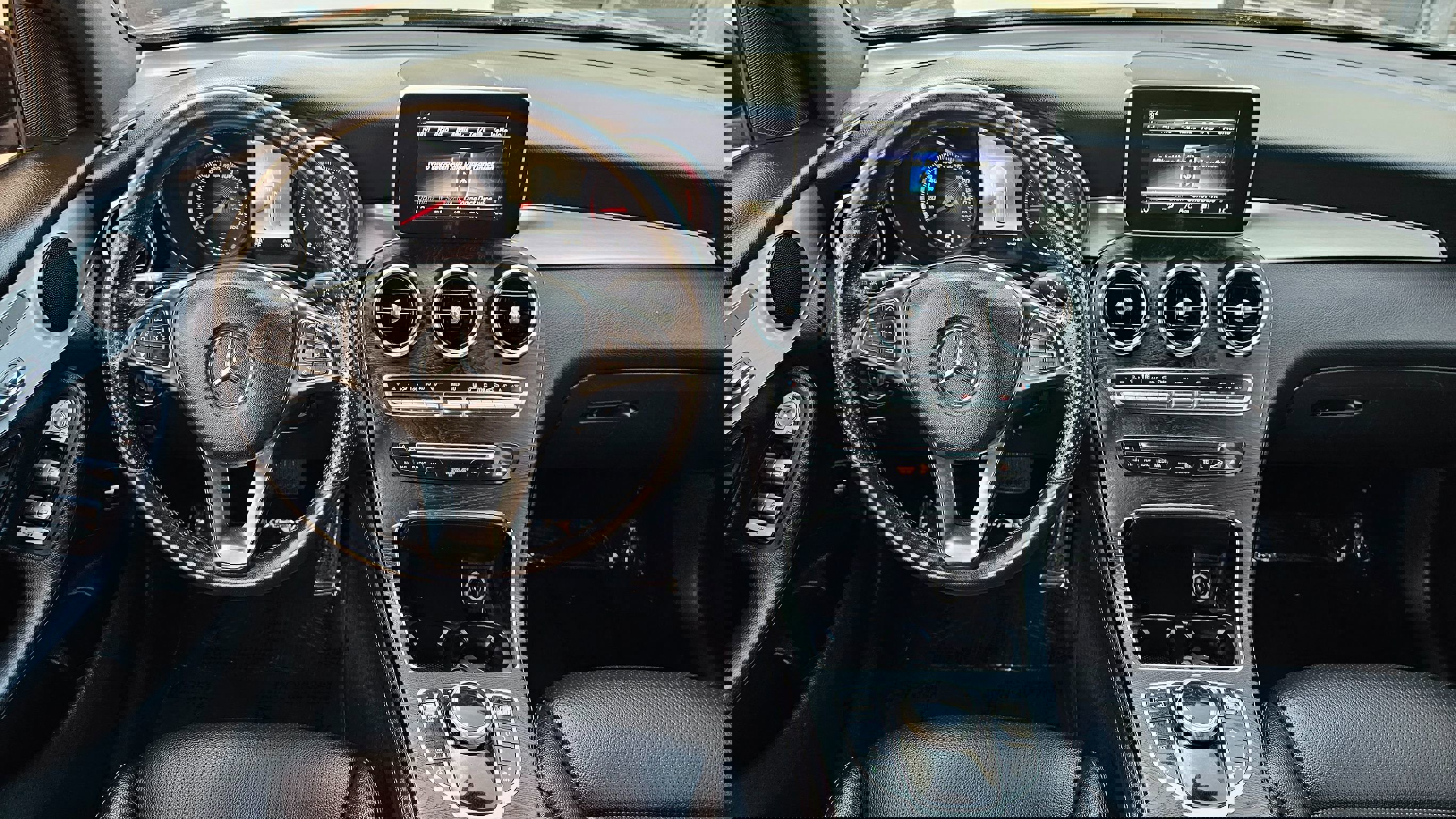 Used 2019 Mercedes-Benz GLC 300 image 23