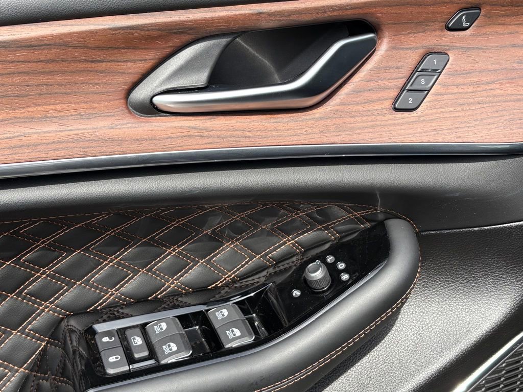 Used 2024 Jeep Grand Cherokee L Summit w/ Rear Seat Video Group I image 34