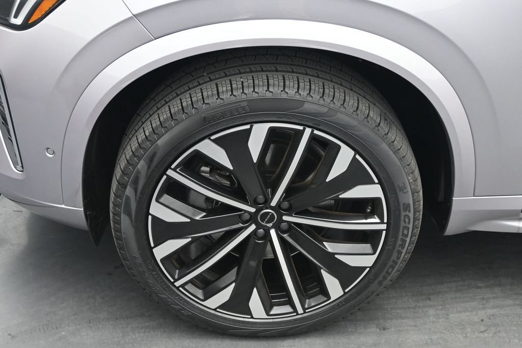 New 2026 Volvo XC90 B6 Ultra w/ Protection Package Premier AWD/4WD image 4