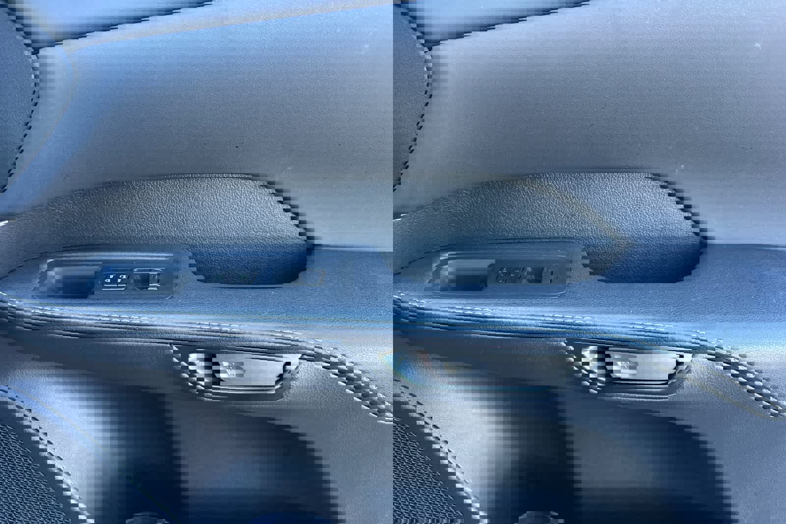 Used 2025 Lexus RX 350 Premium w/ Convenience Package image 19