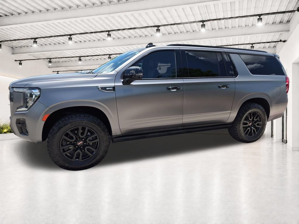 Used 2023 GMC Yukon XL AT4 w/ AT4 Premium Package AWD/4WD image 5