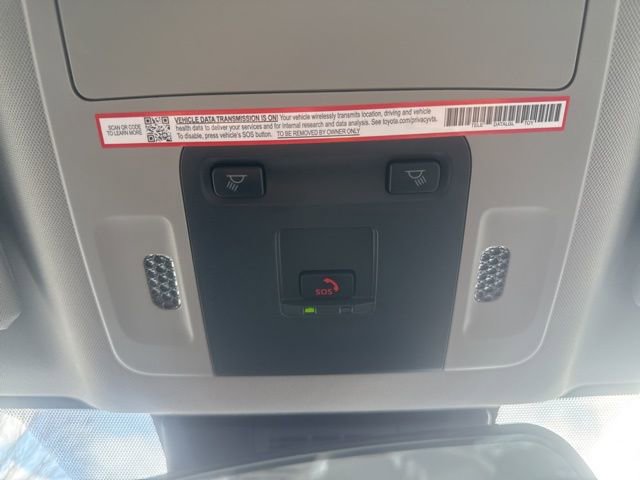 Used 2025 Toyota Camry LE image 33