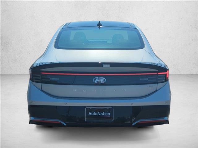 Certified 2025 Hyundai Sonata Limited FWD image 9