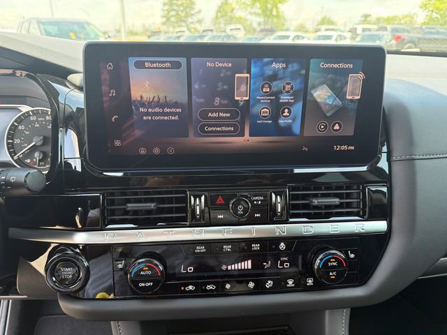 New 2026 Nissan Pathfinder SV w/ SV Premium Package FWD image 29