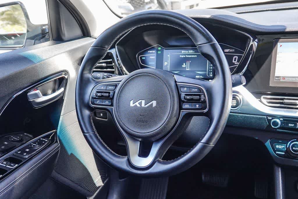Certified 2022 Kia Niro Touring Special Edition FWD image 14