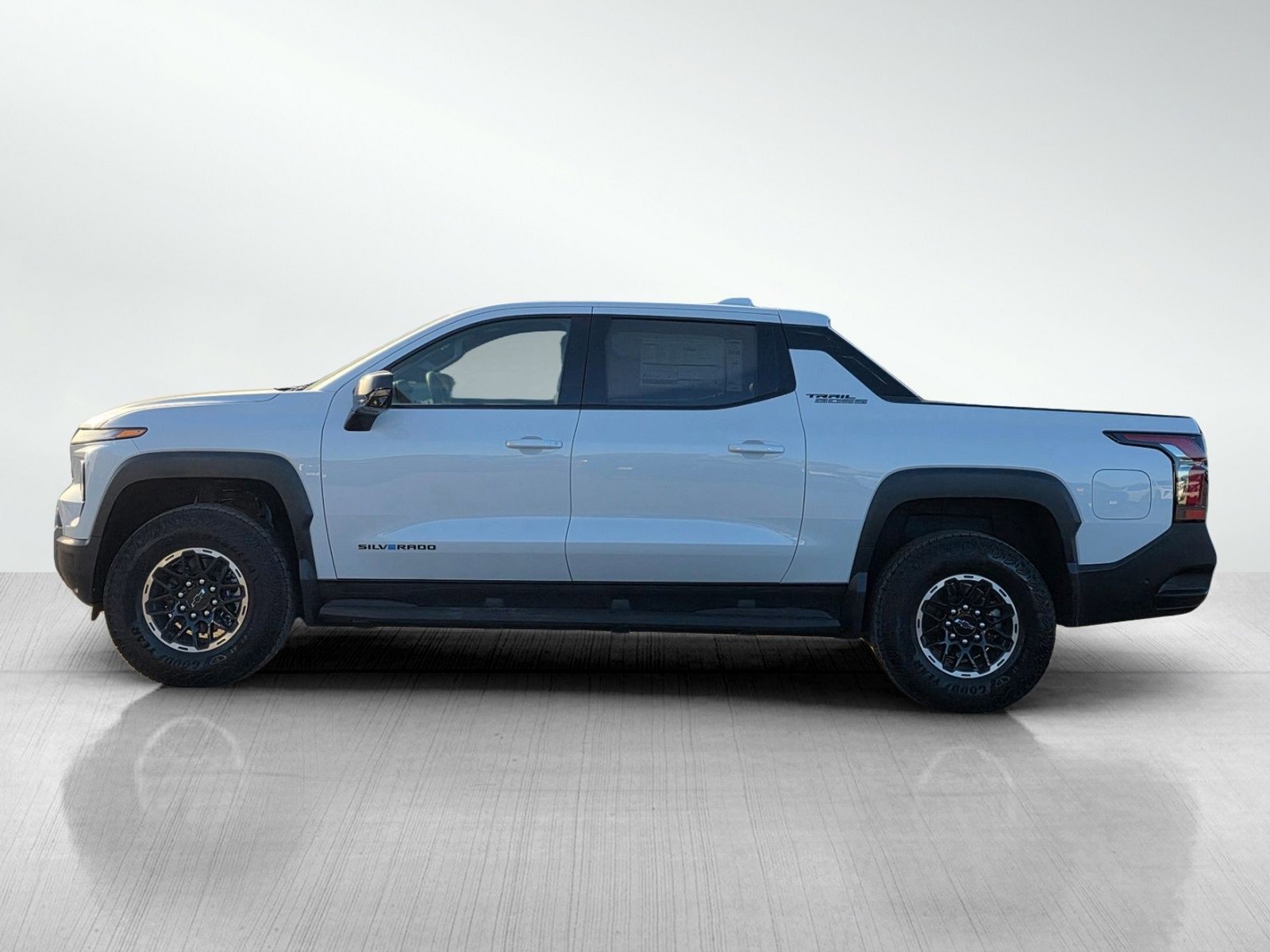 New 2026 Chevrolet Silverado EV Trail Boss image 4