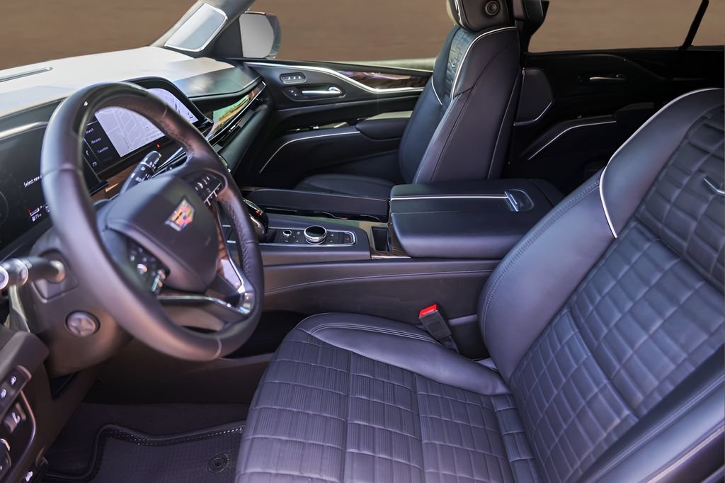 Certified 2023 Cadillac Escalade Premium Luxury Platinum AWD/4WD image 9