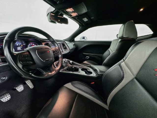 Used 2020 Dodge Challenger R/T RWD image 19